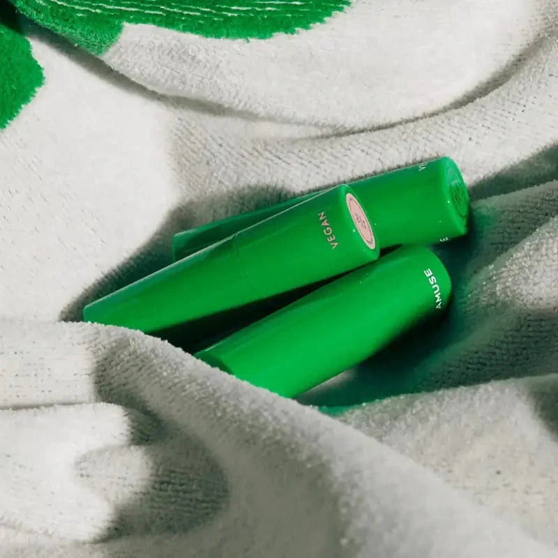 Vegānisks lūpu balzams Amuse Vegan Green Lip Balm