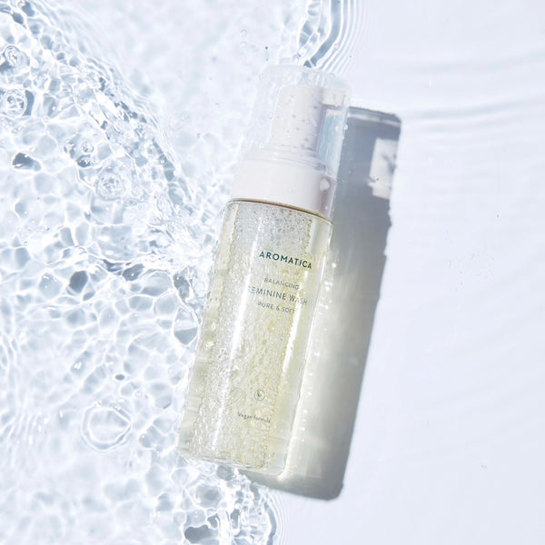Švelnus intymios higienos prausiklis Aromatica Balancing Feminine Wash Pure & Soft
