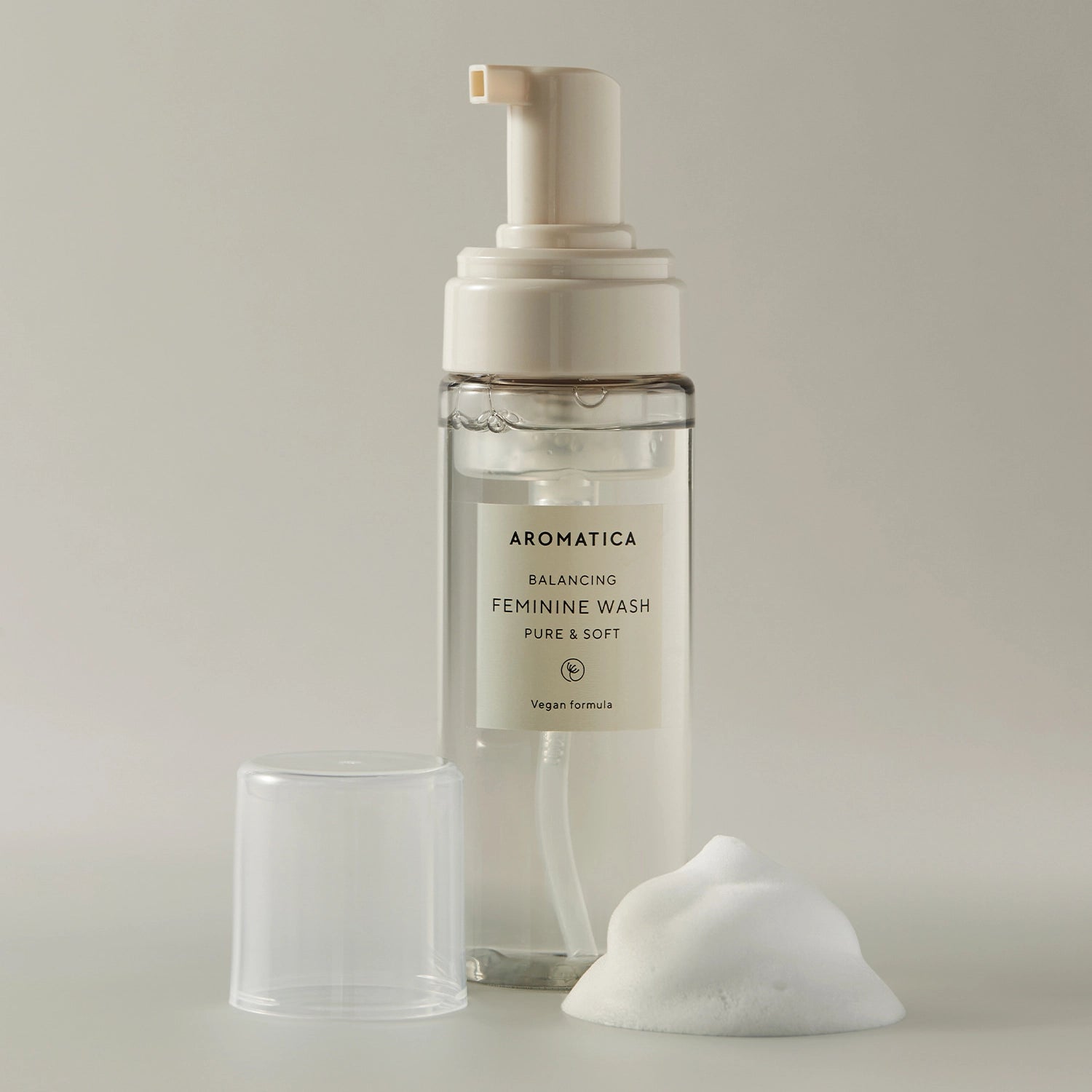 Мягкий балансирующий гель для интимной гигиены Aromatica Balancing Feminine Wash Pure & Soft