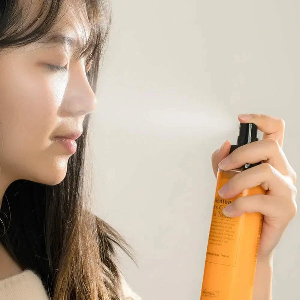 Divu tekstūru toniks ar burkānu eļļu Benton Let's Carrot Oil Mist Toner
