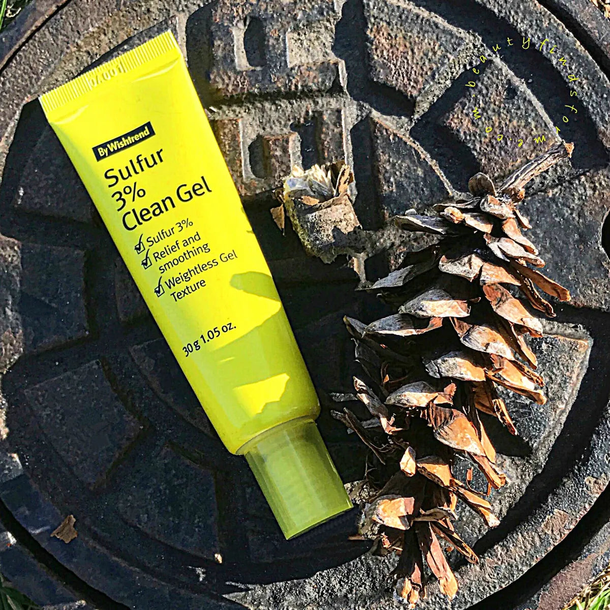 Точечный гель против воспалений By Wishtrend Sulfur 3% Clean Gel