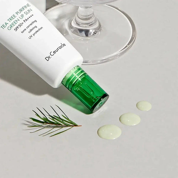 Saules aizsargkrēms problemātiskai ādai Dr.Ceuracle Tea Tree Purifine Green Up Sun SPF 50+ PA++++