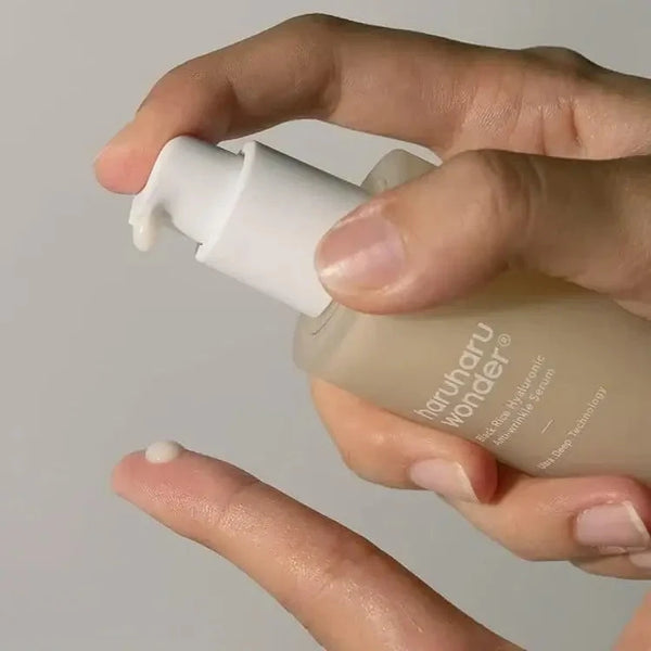 Hialuronskābes serums ar melno rīsu ekstraktu Haruharu WONDER Black Rice Hyaluronic Anti-Wrinkle Serum