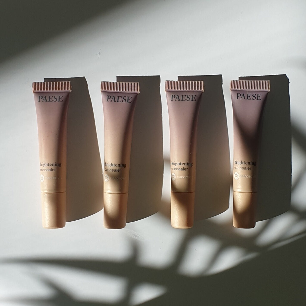 Paese Nanorevit Brightening concealer