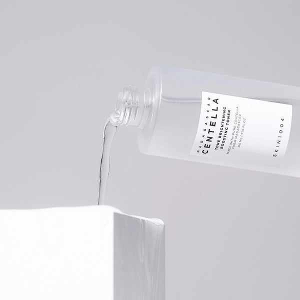 Maigs, ādu balinošs toniks ar centellu SKIN1004 Madagascar Centella Tone Brightening Boosting Toner