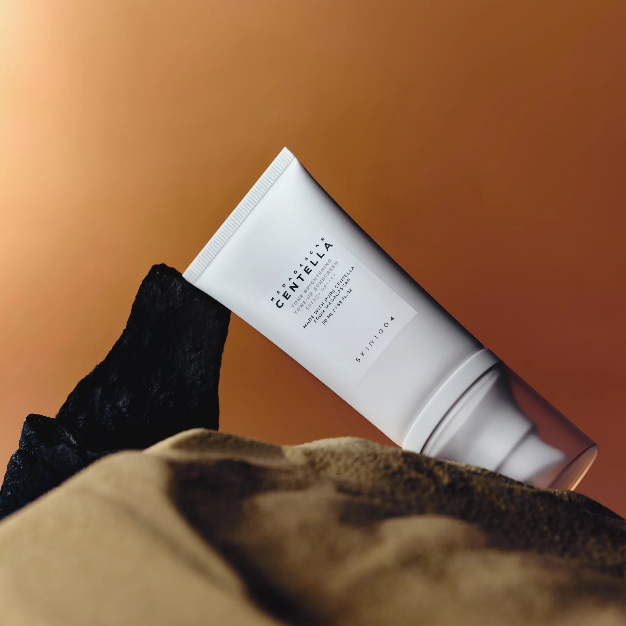 SKIN1004 Madagascar Centella Tone Brightening Tone-Up Sunscreen SPF50+ PA++++