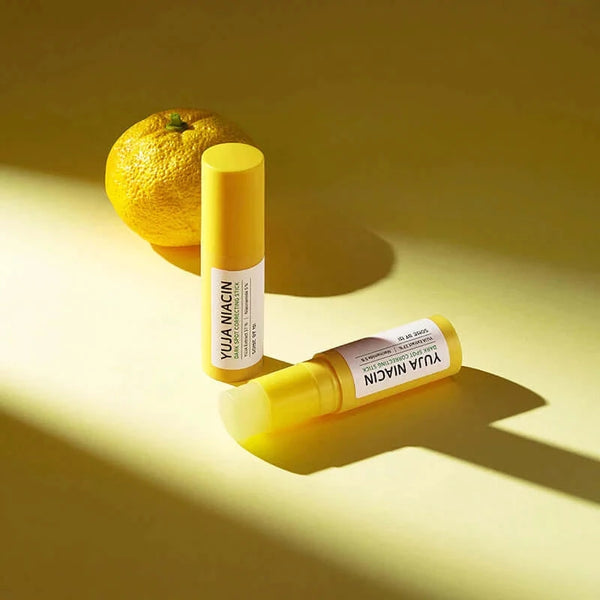 Balinošs zīmulis pret pigmentācijas plankumiem ar juzu ekstraktu Some By Mi Yuja Niacin Dark Spot Correcting Stick