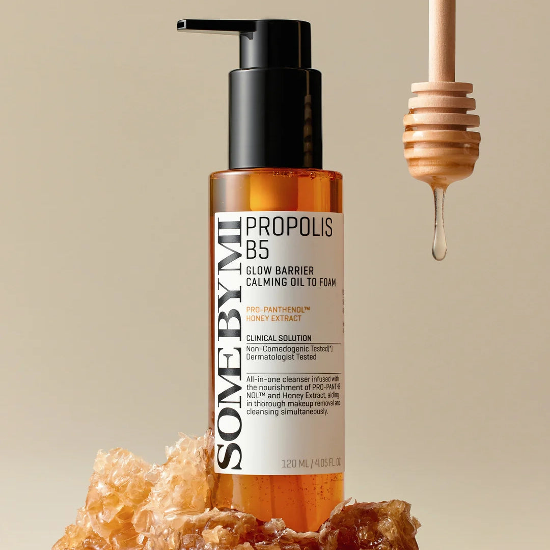 Eļļa-putiņas mirdzuma piešķiršanai ar propolisu Some By Mi Propolis B5 Glow Barrier Calming Oil To Foam