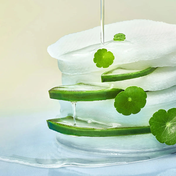 Ādu nomierinoši un mitrinoši spilventiņi ar Āzijas centellu Tocobo Cica Calming Aqua Pad