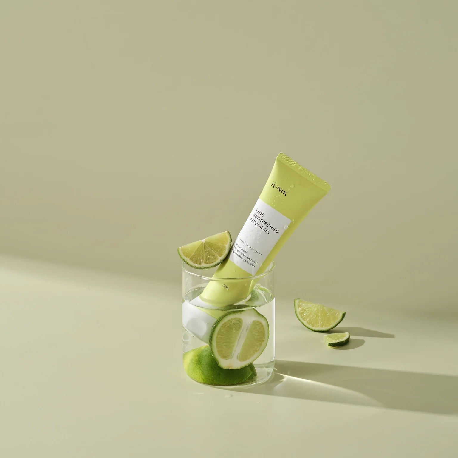 Maigs pīlings-gels ar AHA skābēm iUnik Lime Moisture Mild Peeling Gel