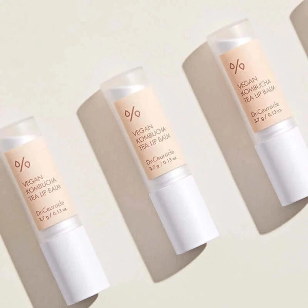 Mitrinošs balzams lūpām ar kombuči ekstraktu Dr.Ceuracle Vegan Kombucha Tea Lip Balm