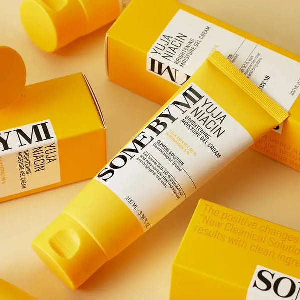 Komplekts miniatūru ar yuzu priekš toņa izlīdzināšanai Some By Mi Yuja Niacin 30 Days Brightening Starter Kit
